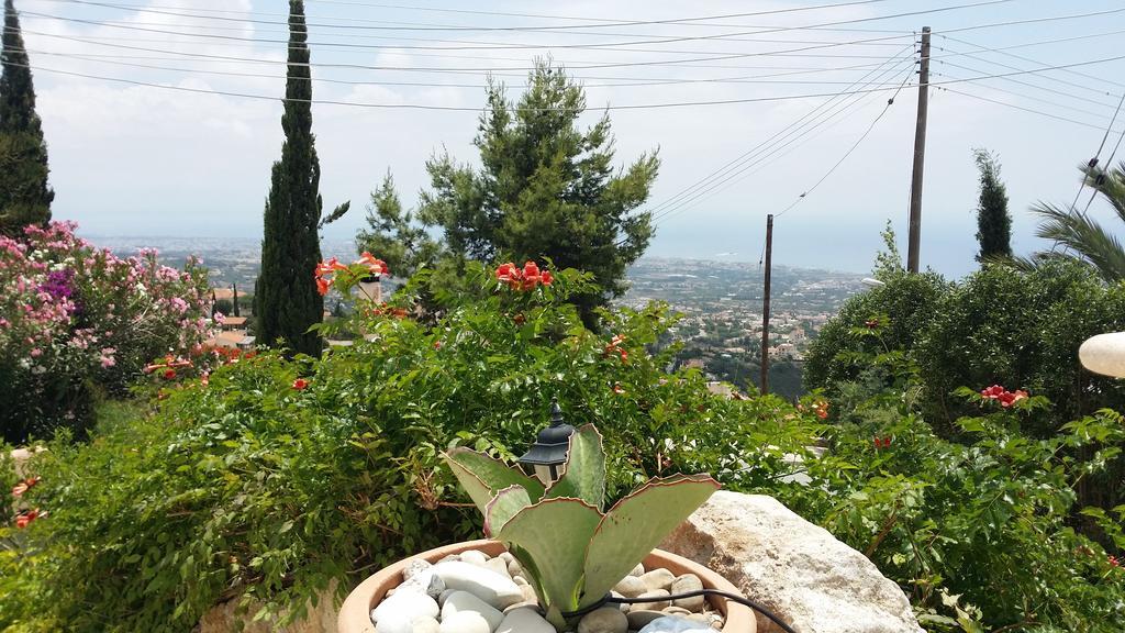 Garden Of Eden Villa Pafos Oda fotoğraf